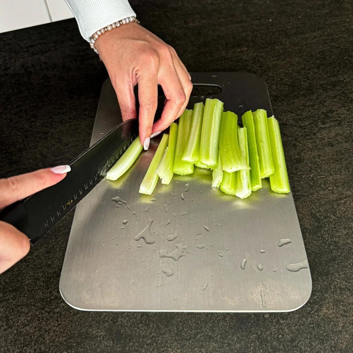 Serenosols™SafeCut snijplank gemaakt van 100% titanium-geen microplastics en bacteriën meer!